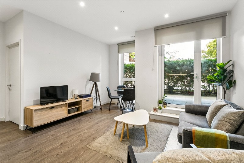 Newnton Close, London, N4
