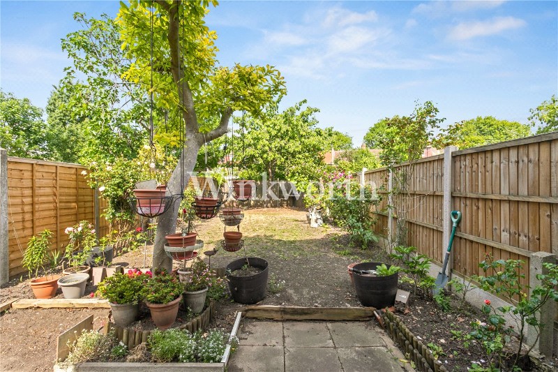 Boundary Road, London, N22
