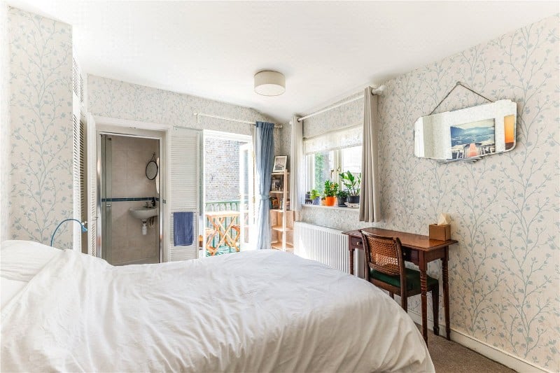 Nelsons Row, London, SW4