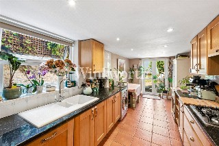 Cranbrook Park, London, United Kingdom, N22
