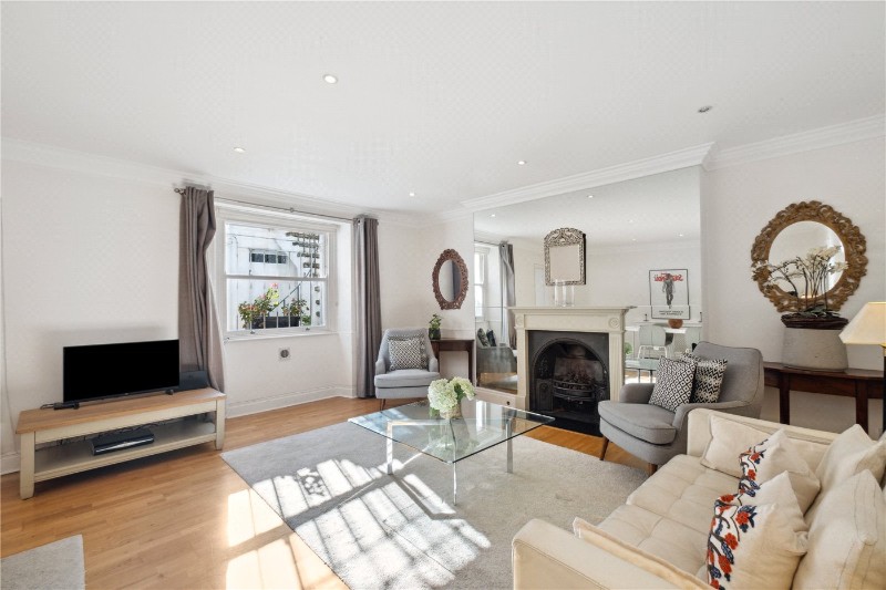 Lansdowne Crescent, London, W11
