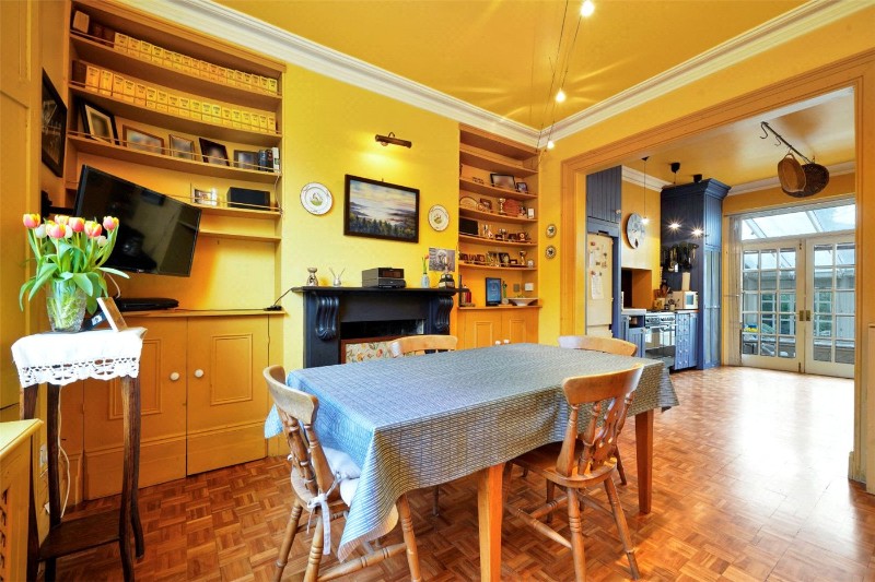 Falkland Road, London, NW5