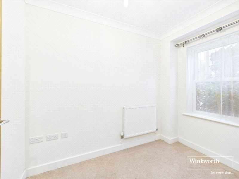 Haden Square, Reading, Berkshire, RG1