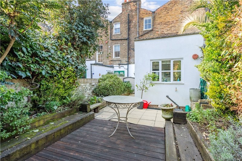 Montford Place, London, SE11