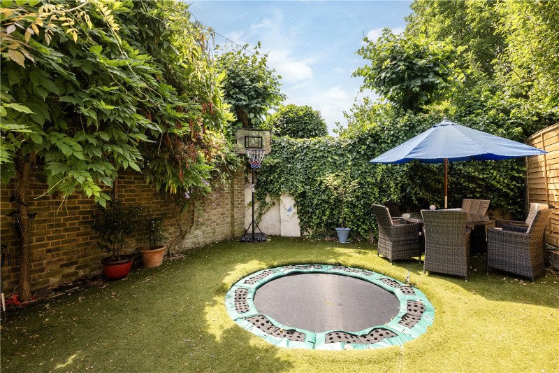 Bective Road, London, SW15