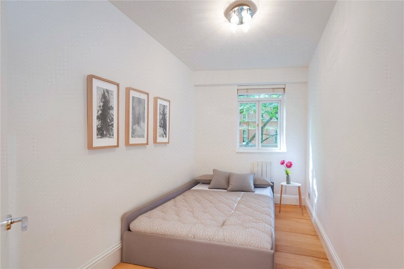 Rosebery Court, London, EC1R