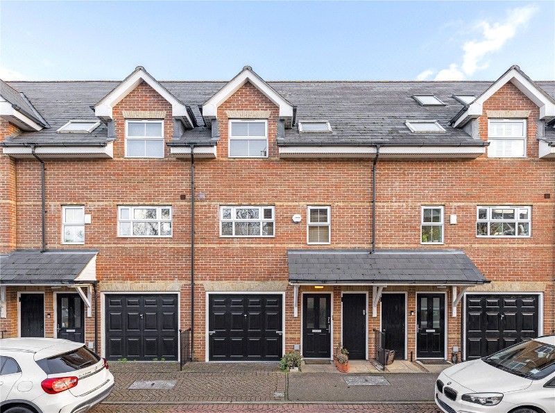 Hayes Grove, London, SE22