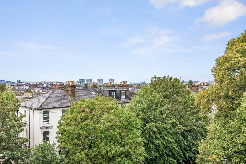Queens Drive, London, N4