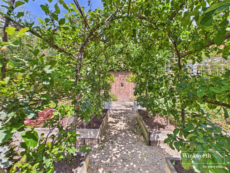 Newbury Road, Headley, Thatcham, Hampshire, RG19