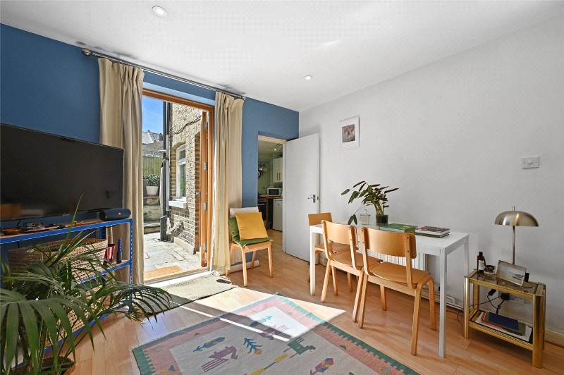 Ellerslie Road, London, W12