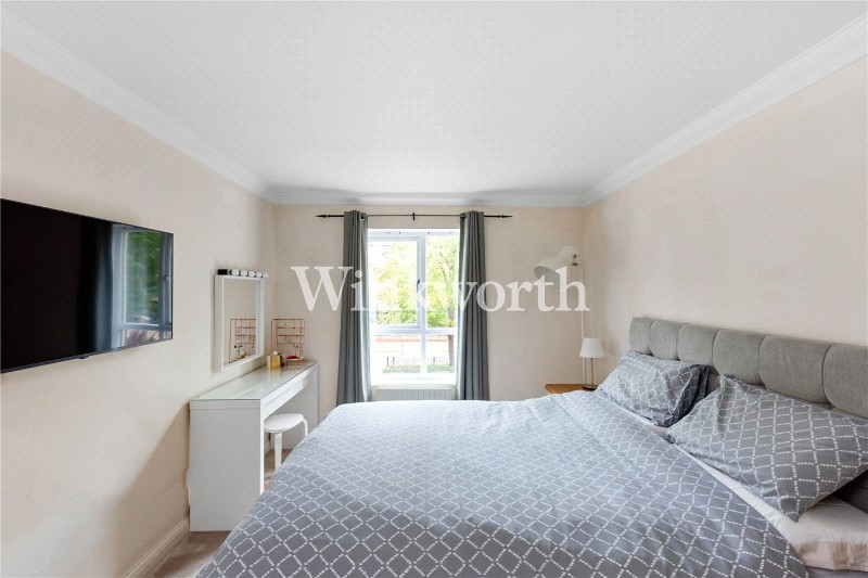 291 Green Lanes, London, London, N4