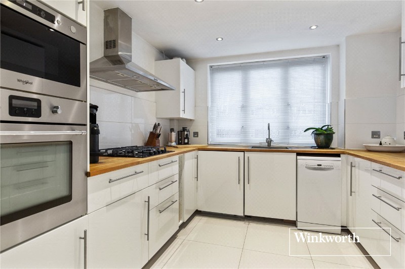 Hendon Lane, Finchley, London, N3