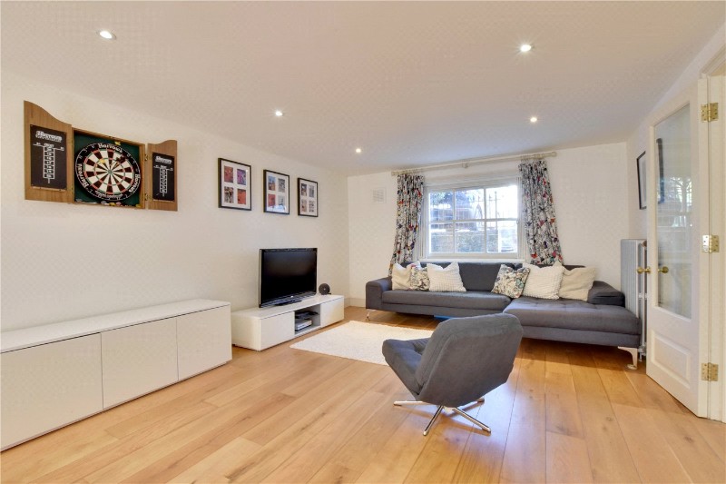 Shooters Hill Road, Blackheath, London, SE3