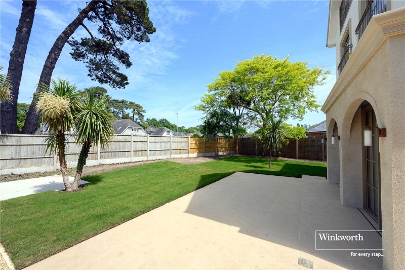 East Cliff Way, Friars Cliff, Christchurch, Dorset, BH23