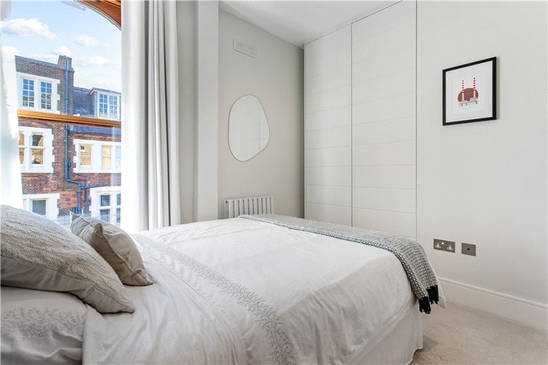 Renfrew Road, London, SE11