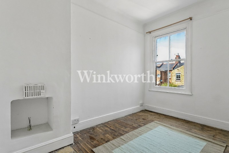 Lymington Avenue, London, N22