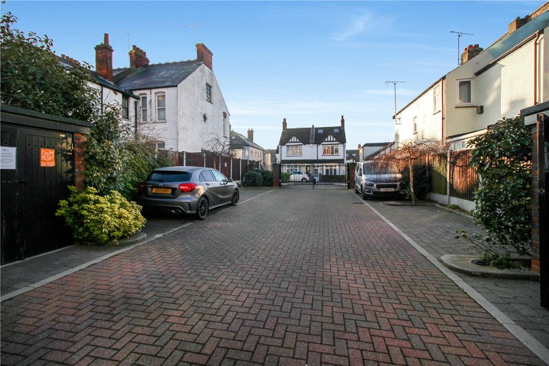 Leigh Road, Leigh-on-Sea, Essex, SS9