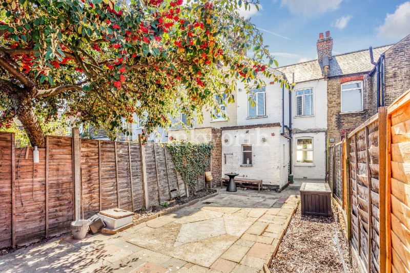 Rosebery Avenue, London, N17