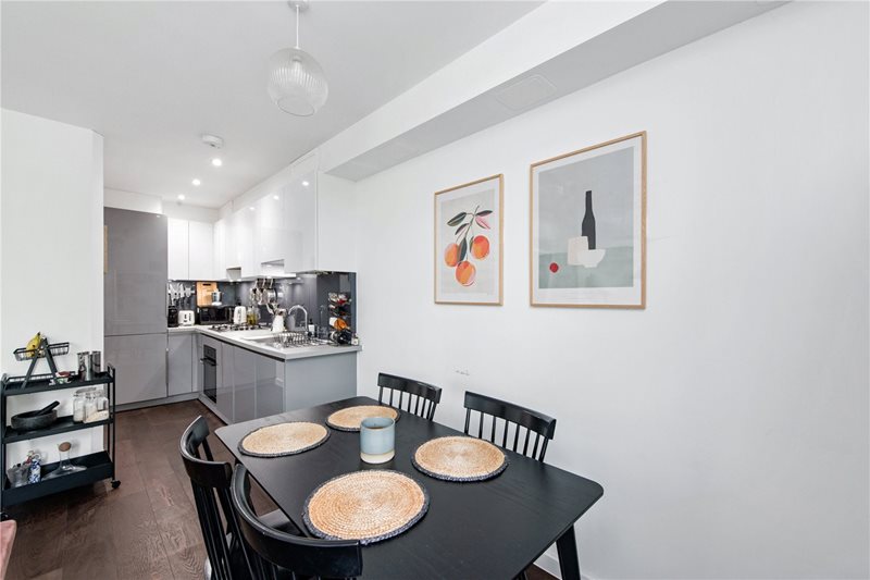 Queens Drive, London, N4