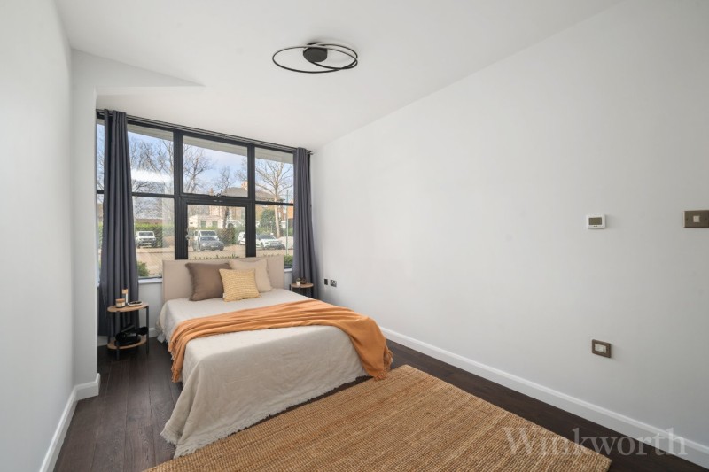 Frobisher Place, London, SE15