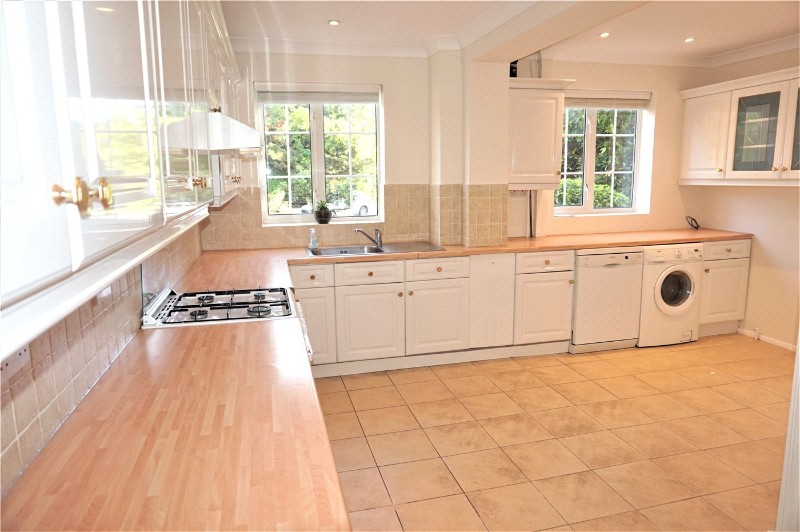 Woodlands Close, Ascot, Berkshire, SL5