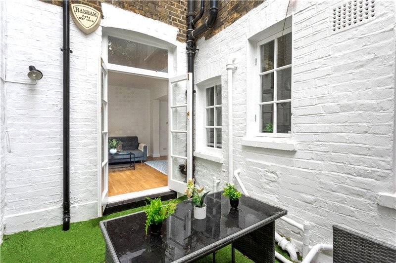 Kempsford Gardens, London, SW5