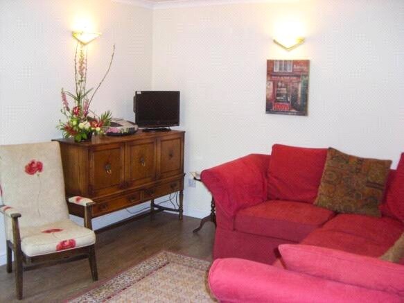 Lower Buckland Road, Lymington, Hampshire, SO41