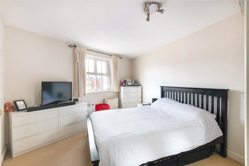 Macmillan Way, London, SW17