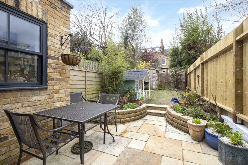 Cromford Road, London, SW18