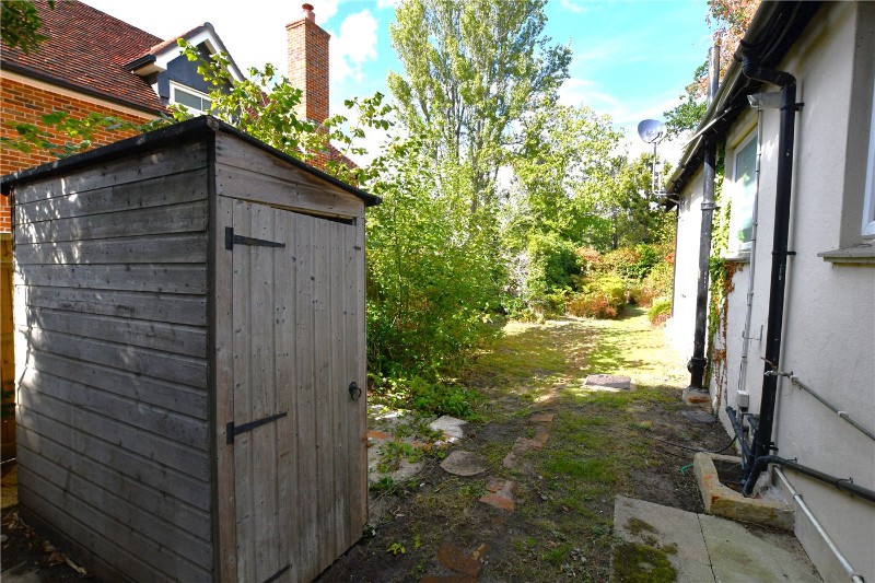 Forest Road, Hayley Green, Warfield, Bracknell, RG42