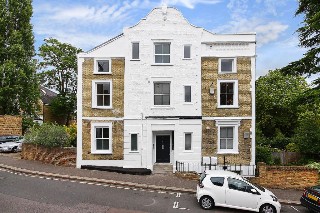 Queens Road, Richmond, TW10
