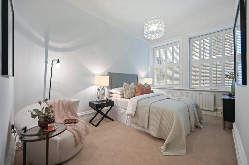 Bedford Court Mansions, Bedford Avenue, London, WC1B