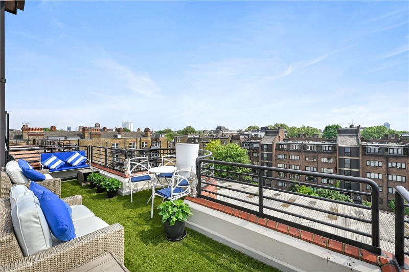 Huntsmore House, Pembroke Road, London, W8