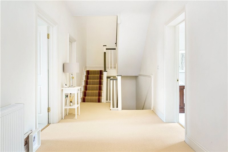 Ferry Road, Barnes, London, SW13