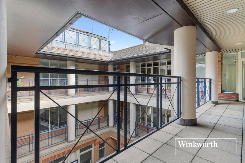 Arcadia Avenue, London, N3