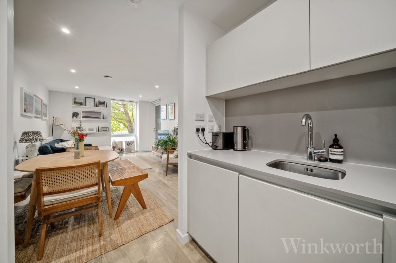 Woods Road, London, SE15