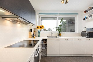 Arnal Crescent, London, SW18