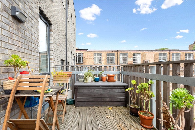 Tryon Crescent, London, E9