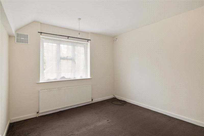 Woodfield Avenue, London, SW16