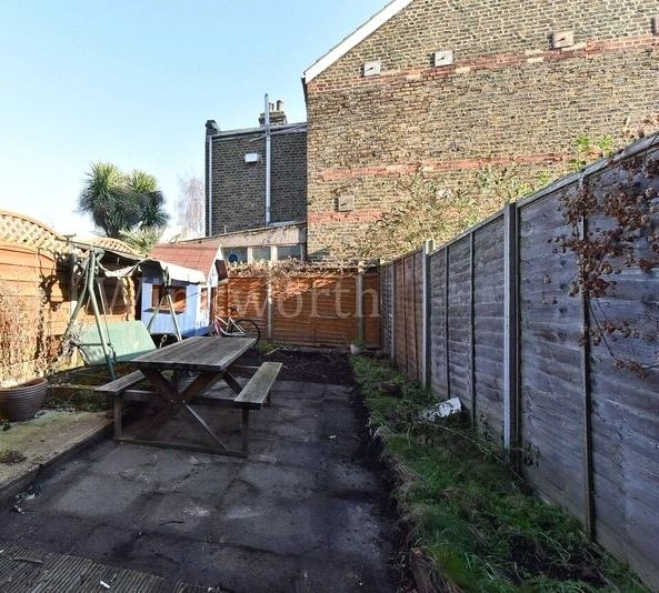 Greenfield Road, London, N15