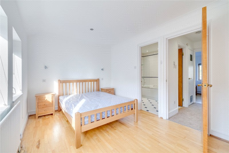 Cheryls Close, London, SW6