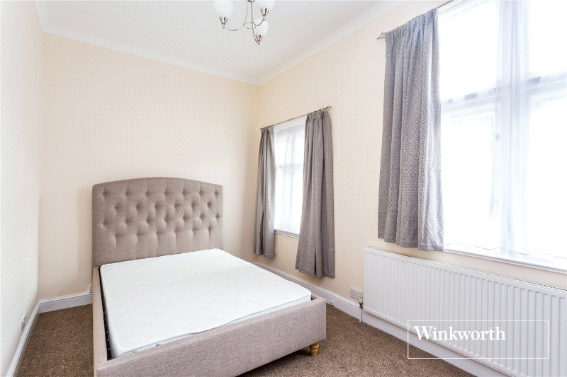 Hendon Lane, Finchley, London, N3