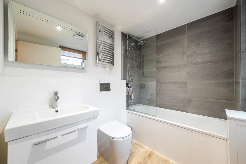 Kempton Mews, London, E6