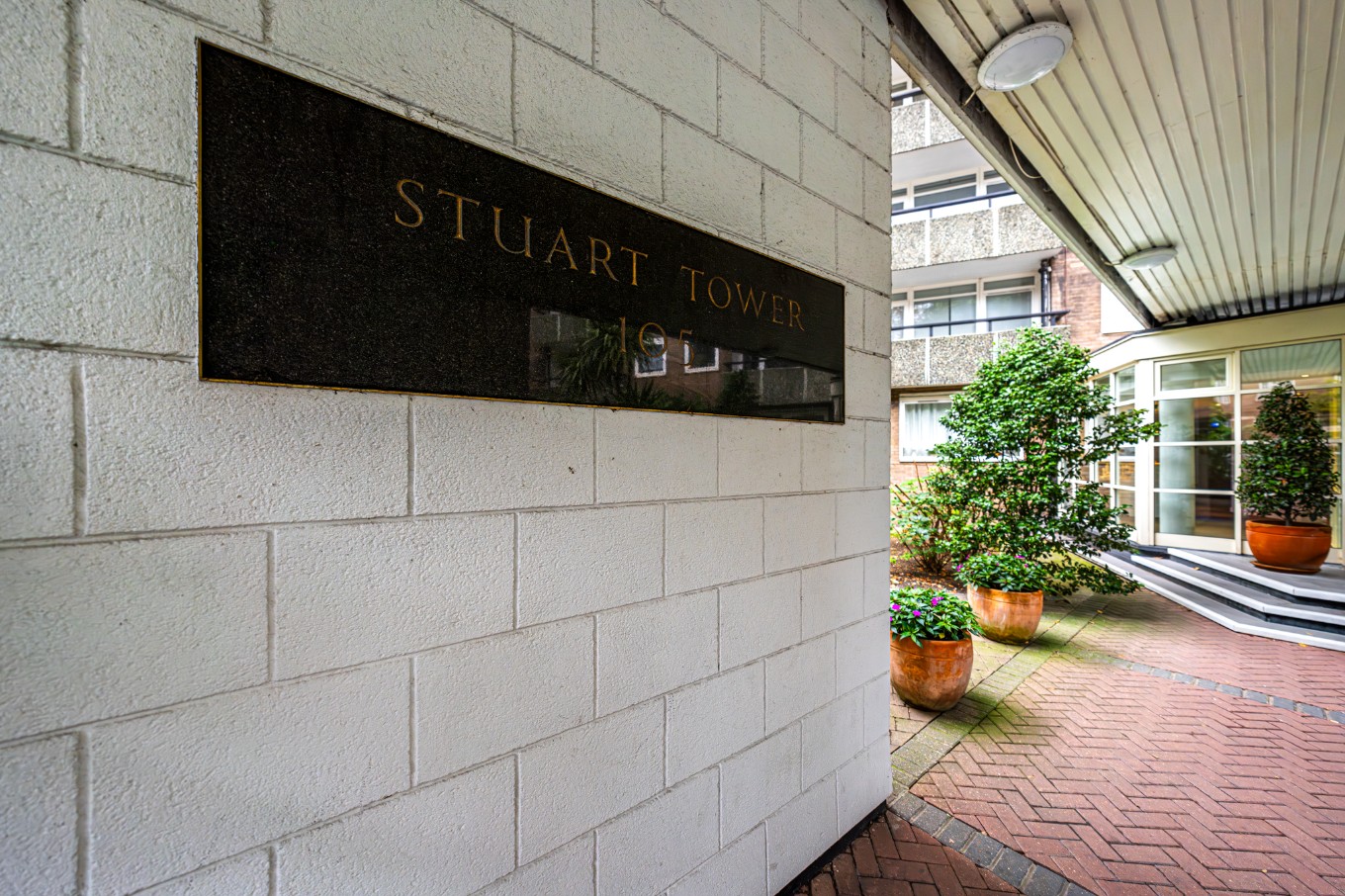 2 bedroom property for sale in Stuart Tower, 105 Maida Vale, London, W9