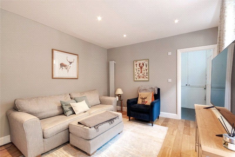 Sellincourt Road, London, SW17
