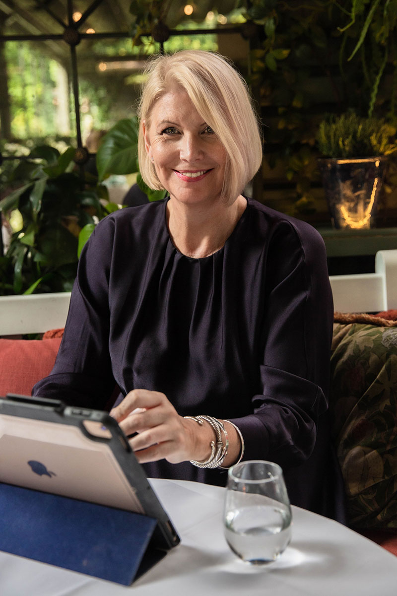 susan_clerk_int_2