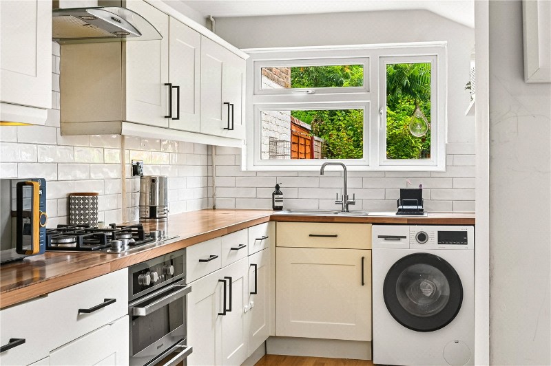 Thayers Farm Road, Beckenham, BR3