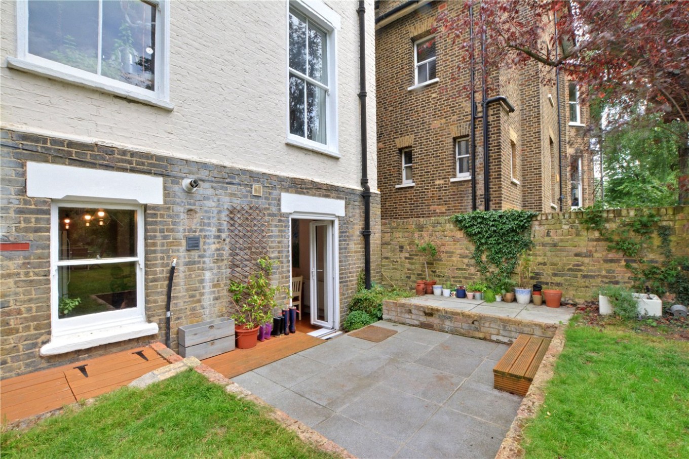 2 bedroom property for sale in Kidbrooke Park Road, Blackheath, SE3