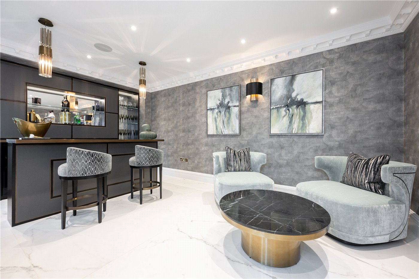 Lounge Bar
