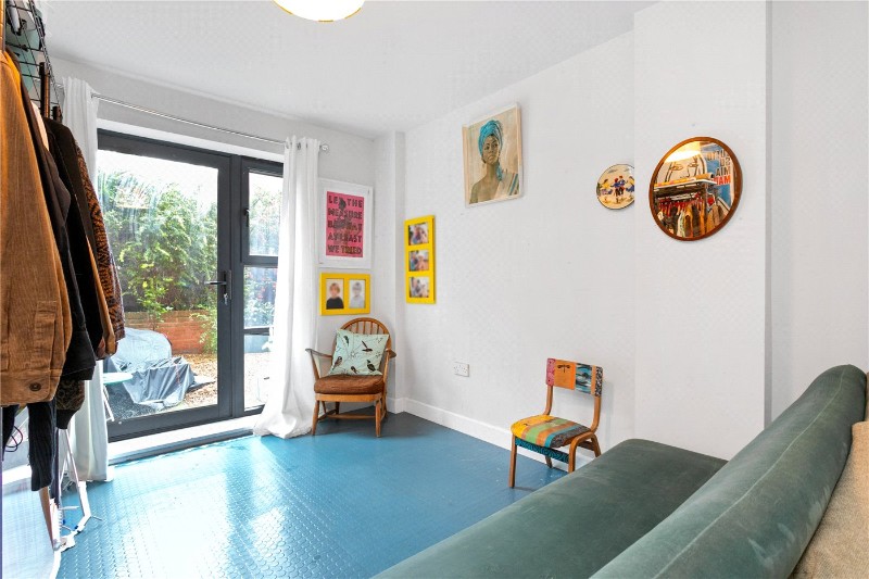 Goldsmiths Row, London, E2